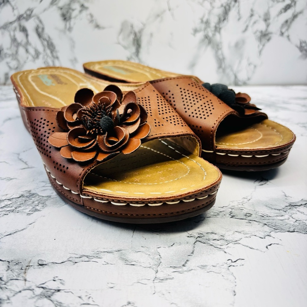 Bohemian Andrea Comfort Brown Floral Women's Mules Sandals Size 11